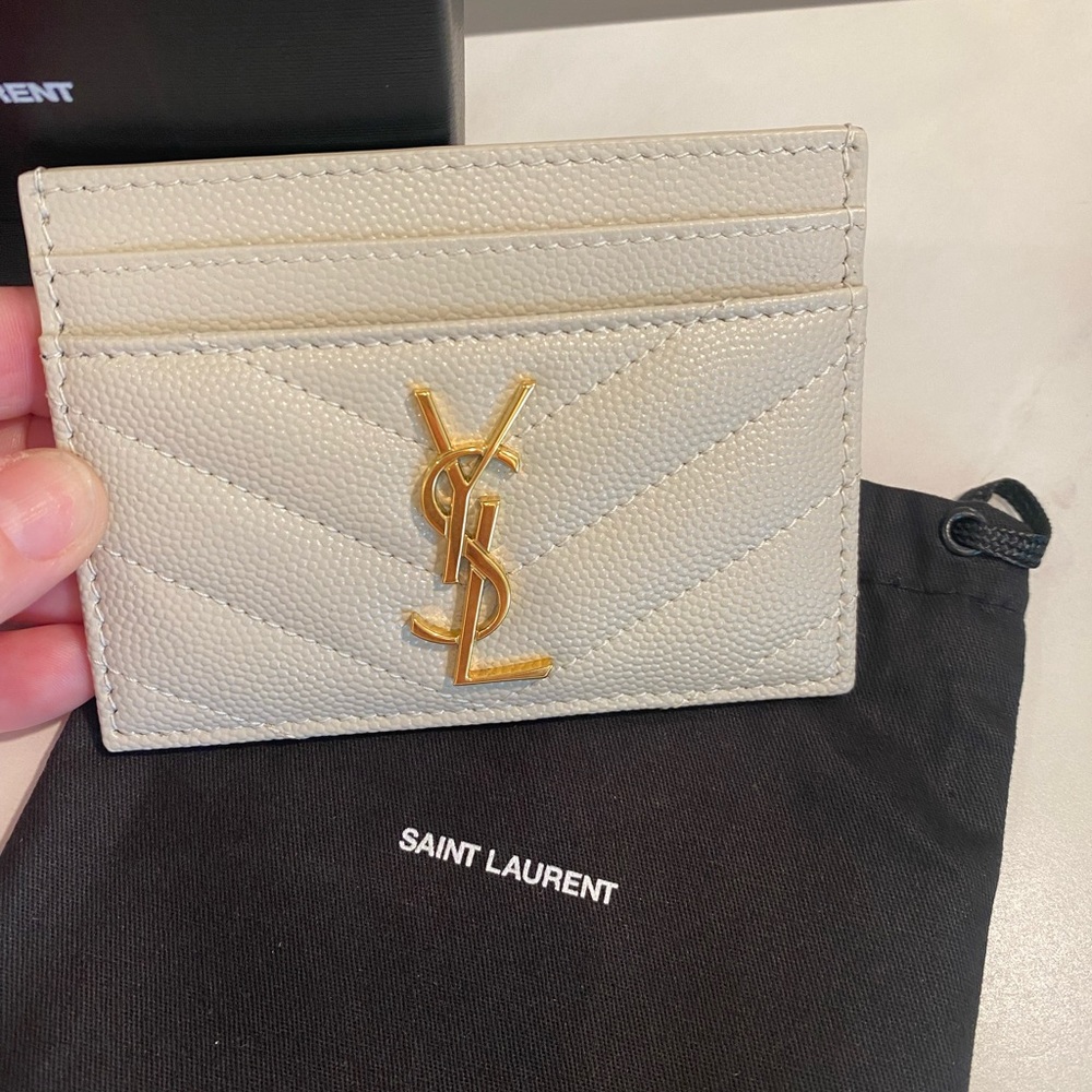 CASSANDRE SAINT LAURENT MATELASSÉ CARD CASE IN GRAIN DE POUDRE EMBOSSED LEATHER